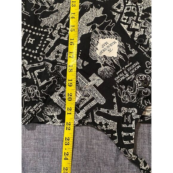 Harry Potter Marauders Map Knot Tie Front Black and White Button Up Size L - Picture 8 of 9